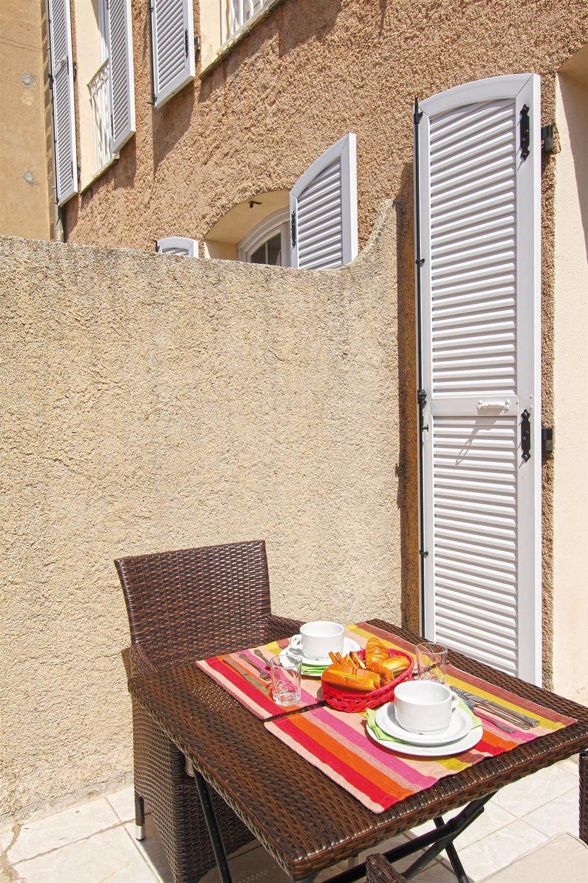 Hotel Le 21 Saint-Raphaël Exterior foto
